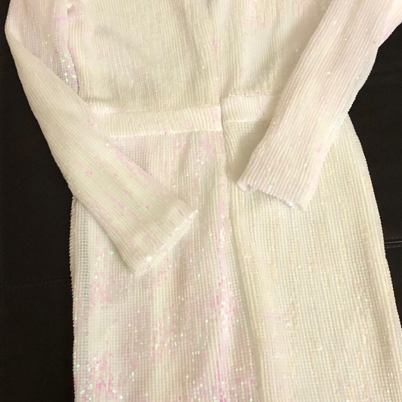 🚨SALE🚨White Sequin Midi Dress - Picture 6 of 6
